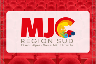 Logo MJC Région Sud sur fond salle de cinéma